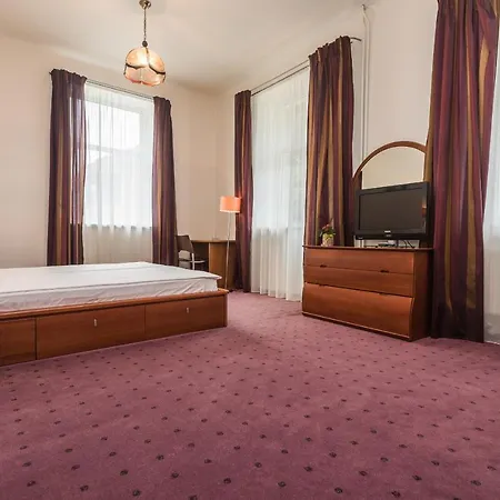 Vandenis Hotell