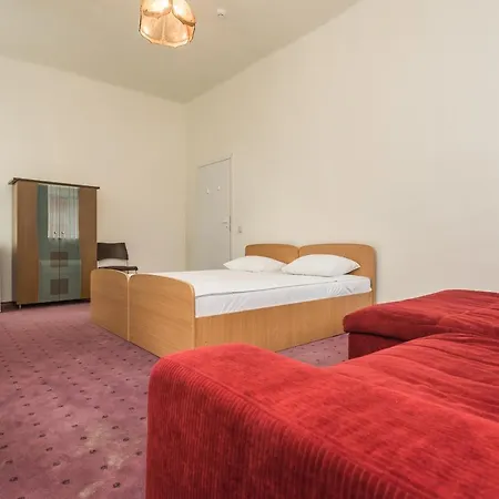 Vandenis Hotell 3*