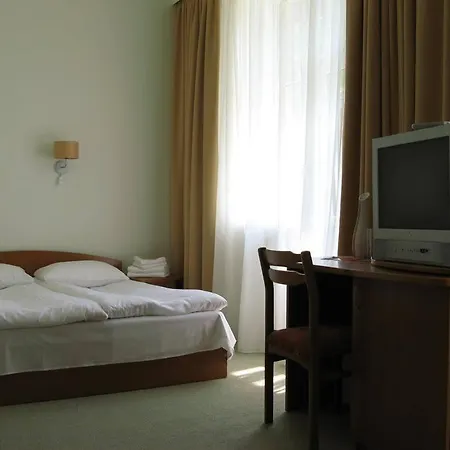 Vandenis Hotell